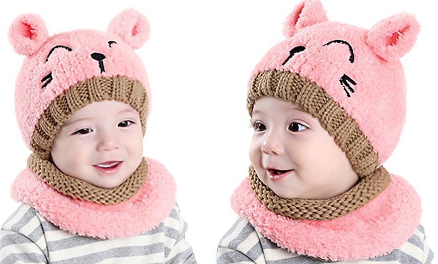 Image 3: Baby Bear Beanie and Scarf Set