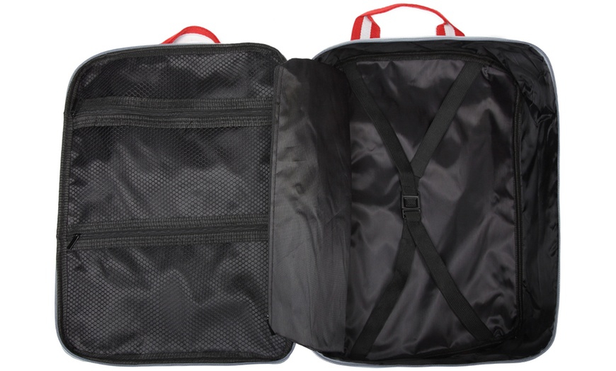 Image 13: Multi-Functional Travel Bag