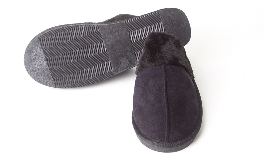 Image 3: Men's Fleece Lined Slippers