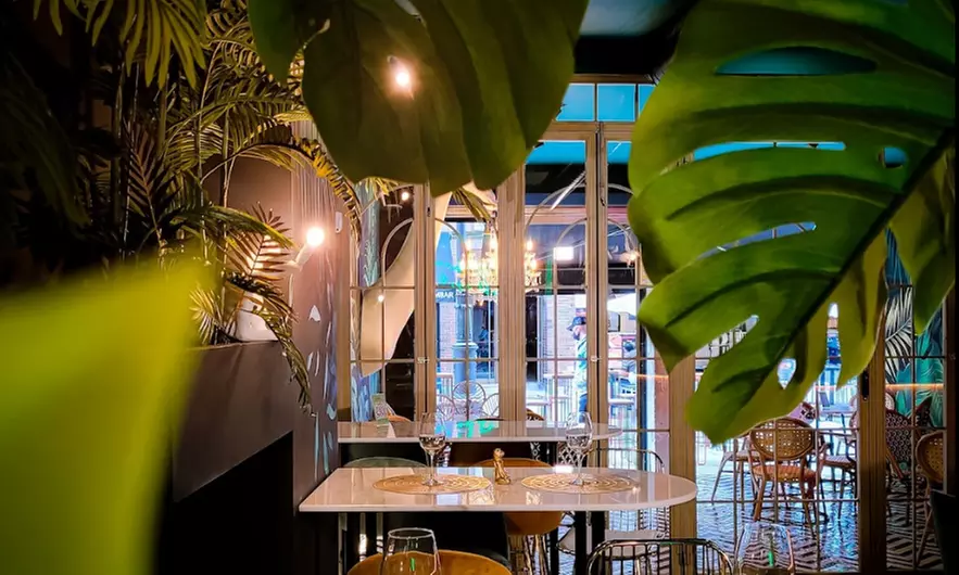 Menú degustación de 3 tiempos, postre y bebida para 2 o 4 personas