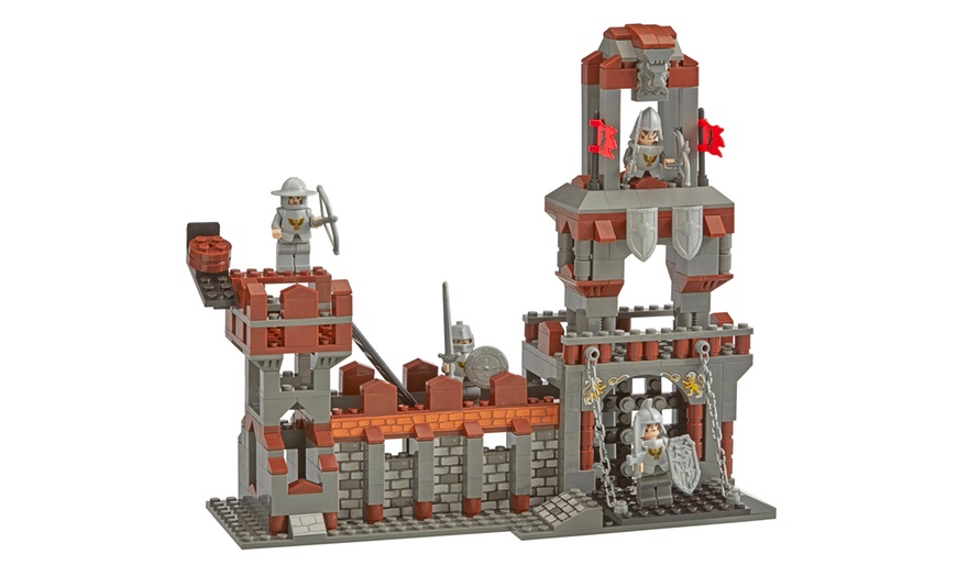 Image 3: Medieval Castle Building Bricks