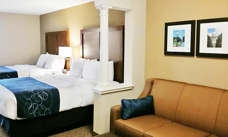 Stay at 2.5-Star West Warwick Hotel, RI. Dates into March 2018. - Primary Image