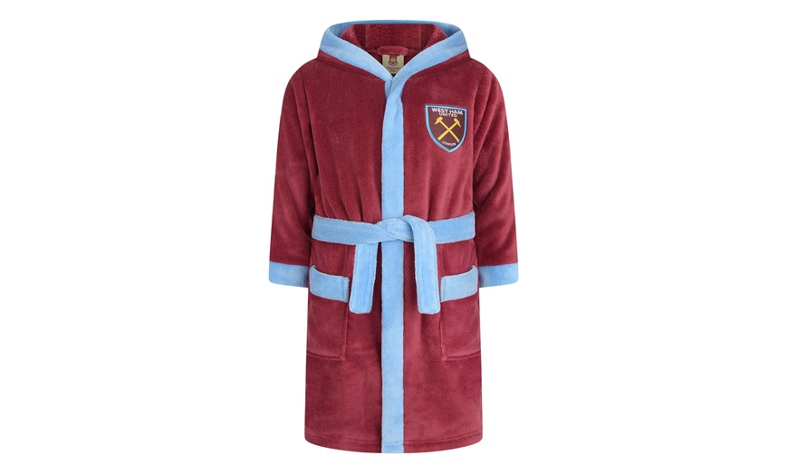 Image 7: Football-Themed Dressing Gown