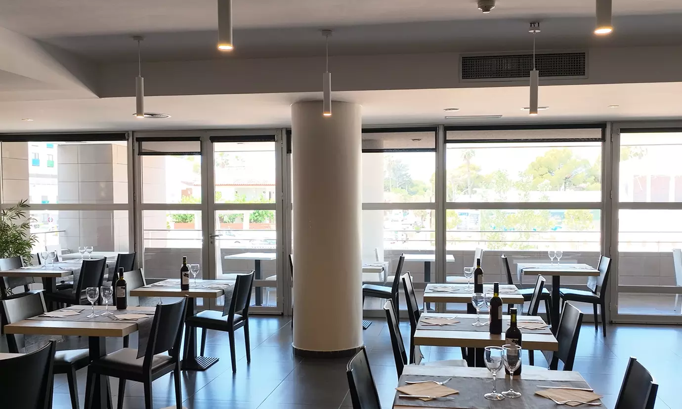 Circuito termal en balneario y masaje en Balneario Playa de Comarruga