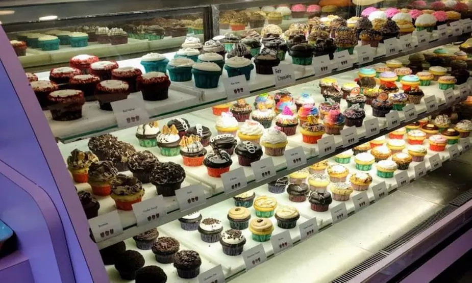 20% Cash Back at Carousel Cakes - Second Medium