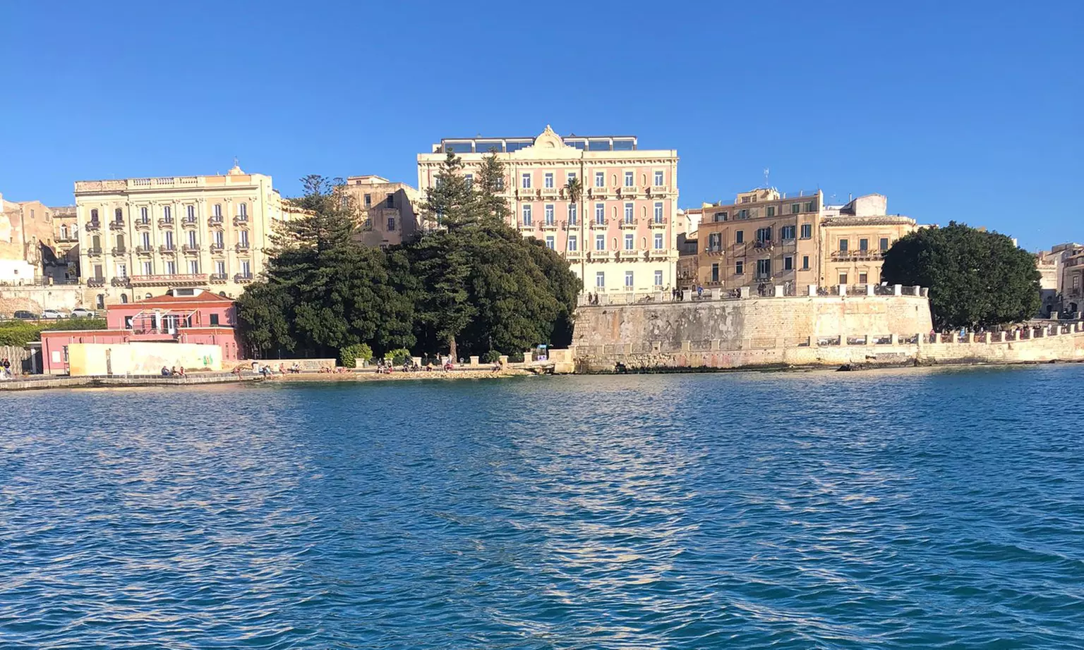 Tour isola di Ortigia e grotte di Siracusa con Syracuse Excursion