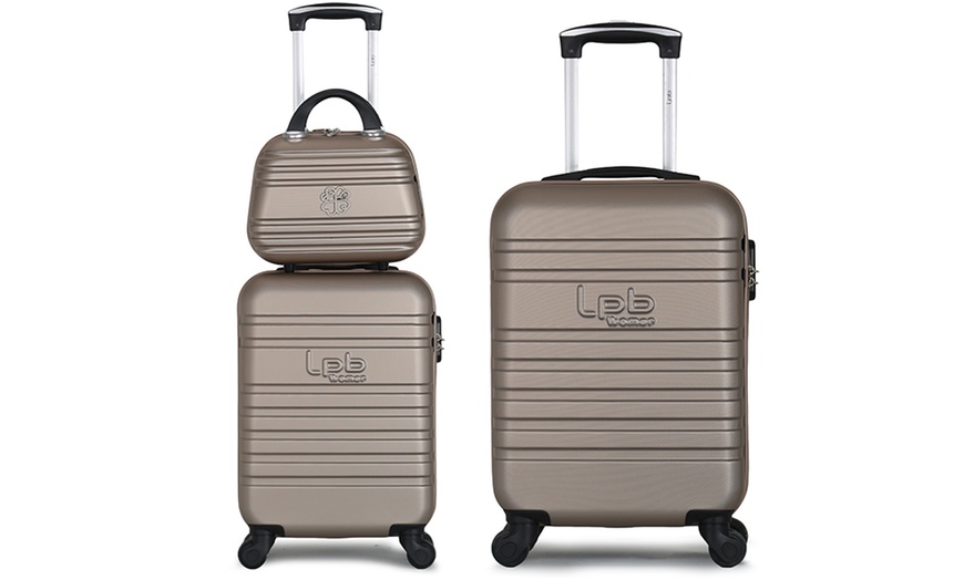 Image 17: LPB Cabin Suitcase and Vanity Set