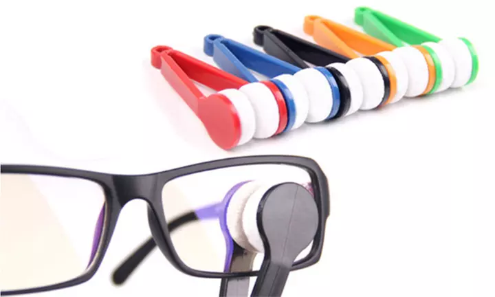 2x, 4x, 6x, 8x oder 10x Brillen-Reinigungsbürste in Schwarz und/oder Blau - Primary Image