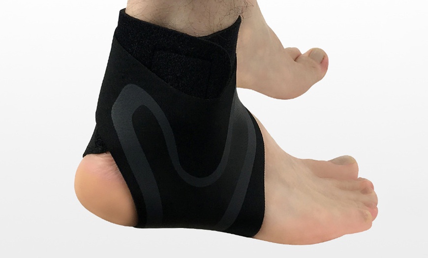 Image 3: Adjustable Elastic Ankle Brace