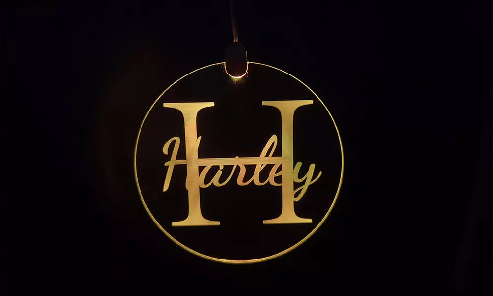 LED-Namenslichtkette mit 3 Ornamenten nach Wahl von Justyling