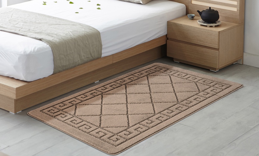 Image 3: Washable Non-Slip Gel-Back Door Entrance Mat