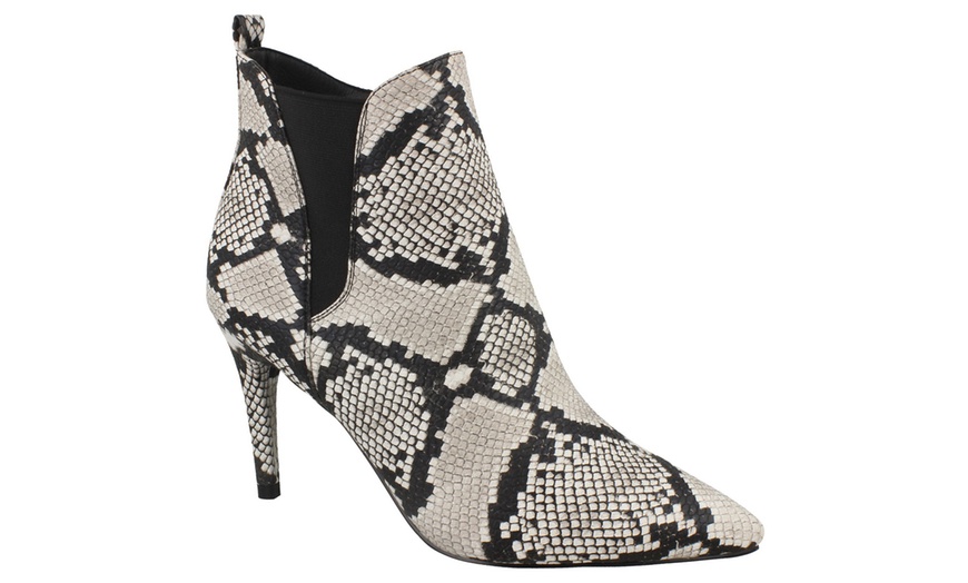 Image 5: Women's Heeled Shoes