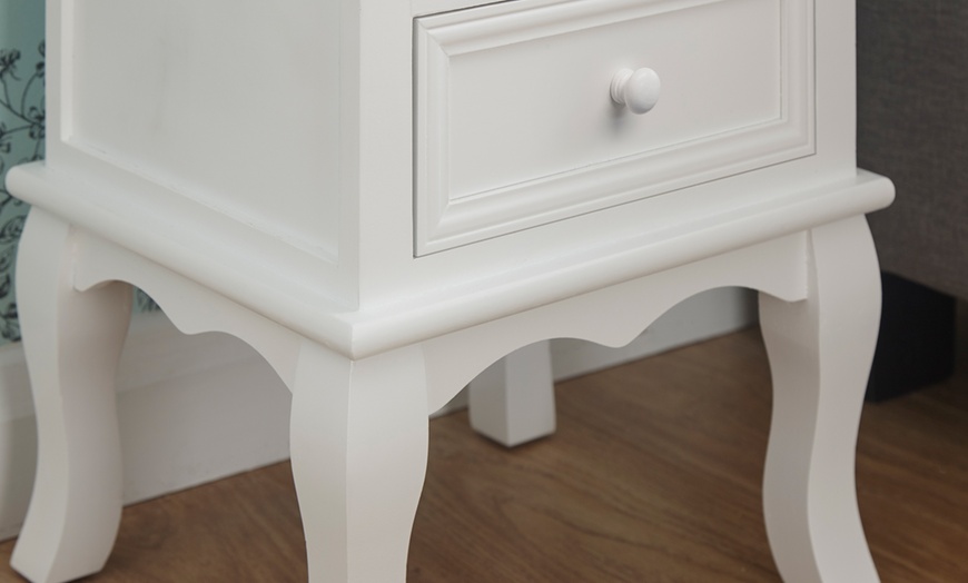 Image 5: One or Two White Bedside Tables
