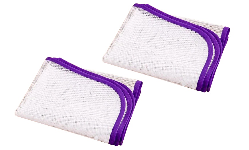 Image 4: Heat-Resistant Ironing Pad