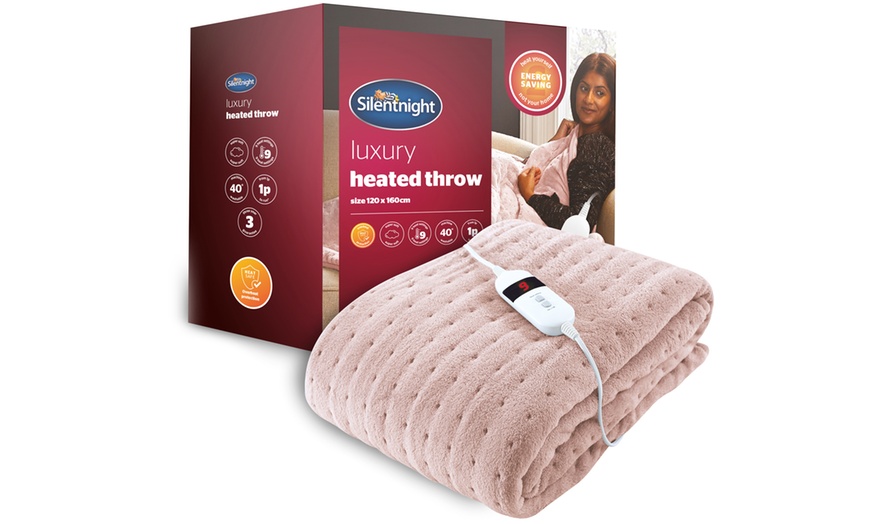 Image 7: Silentnight Luxury Heated Throw
