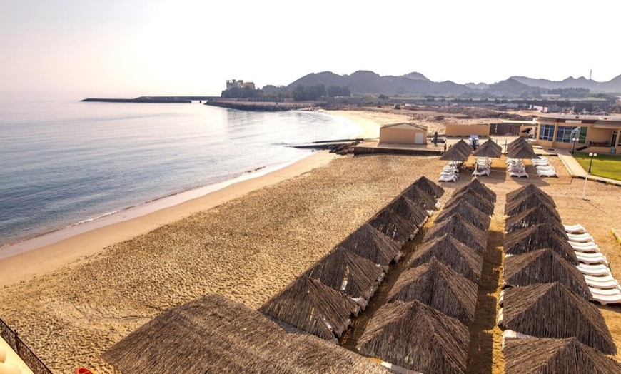 Image 9: Pool and Beach Access with Meal