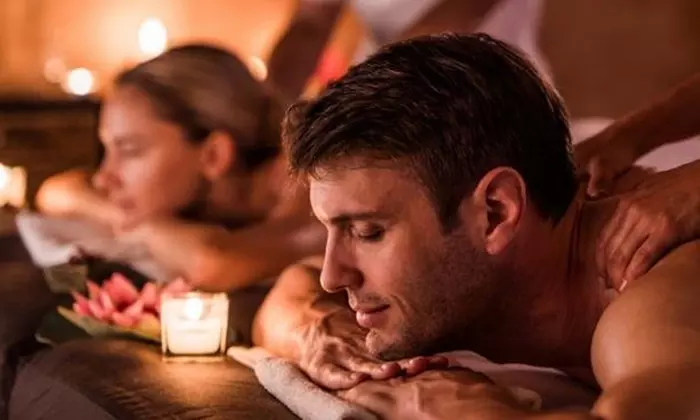 Up to 43% Off on Couples Massage at De Dream Day Spa
