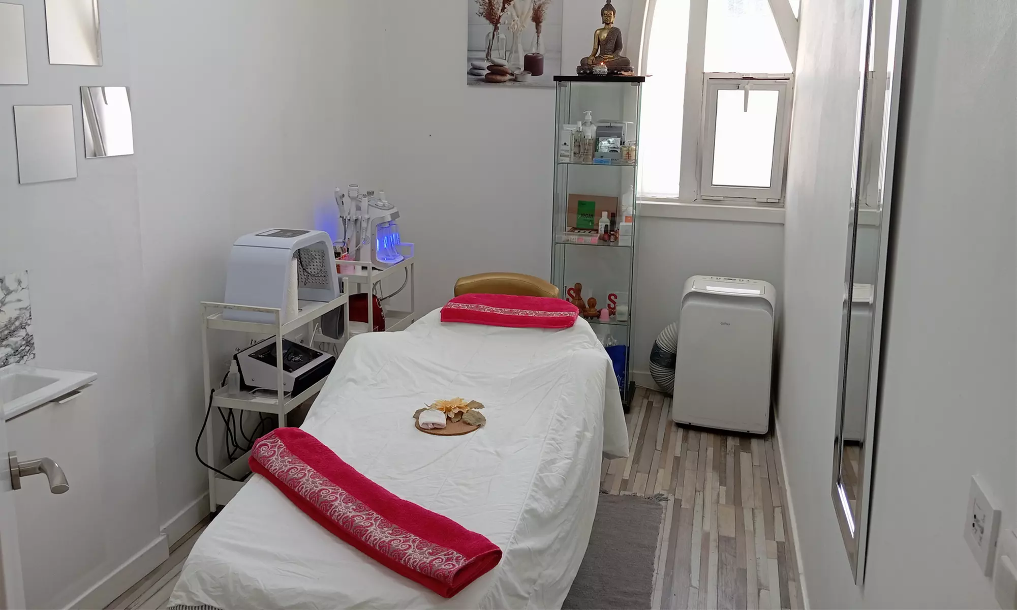 Experimenta maderoterapia con tratamiento lipolítico y masaje drenante