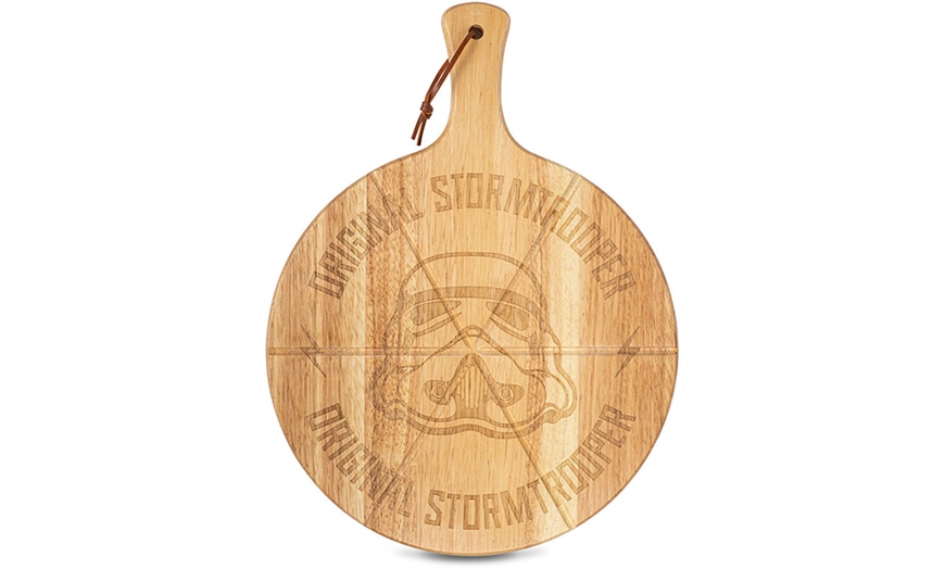 Image 3: Stormtrooper-Design Pizza Cutting Board or Cheeseboard
