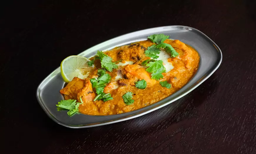 Image 3: Takeaway Curry with Rice and Naan