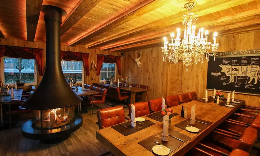 3-Gänge-Steak-Menü mit 900 Gramm saftigem Tomahawk für 2 o. 4 Personen