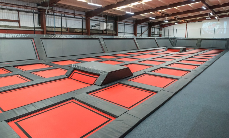 Image 2: One-Hour Trampoline Park Entry