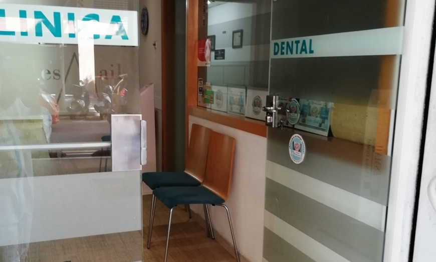 Image 5: Férula de descarga rígida en Clínica Dental Esmail