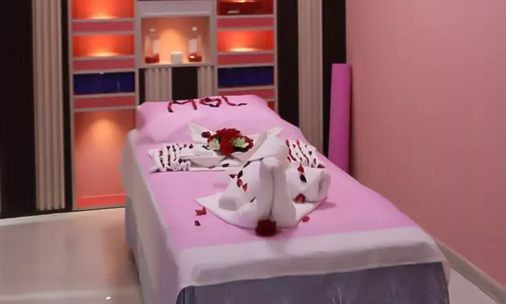 45 Minute Facial with or without Manicure and Pedicure at Marolina Beauty Center & Spa (Up to 70% Off) - Primary Image