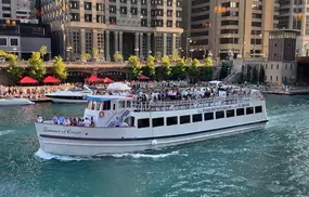 90-Minute Chicago Architecture Boat Tour in Chicago River
