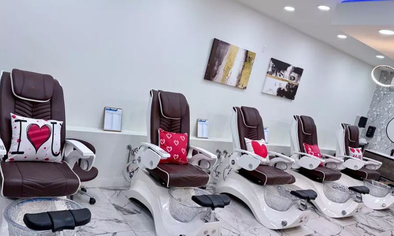 Up to 30% Off on Salon-Shellac/No-Chip Mani-Pedi at Viva nails