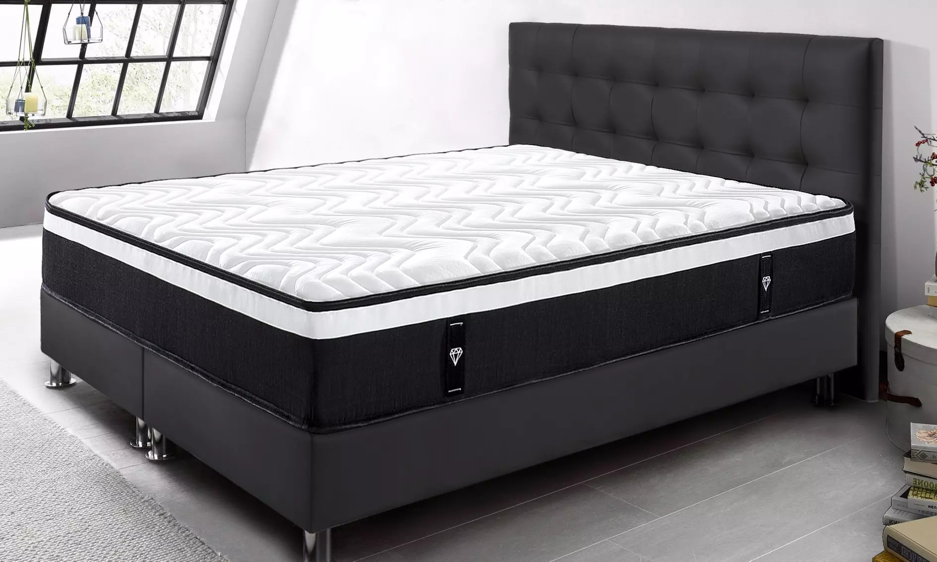 Matelas "Black Diamond" mémoire de forme et ressorts ensachés de la marque Sampur avec lit en option, livraison offerte - Primary Image