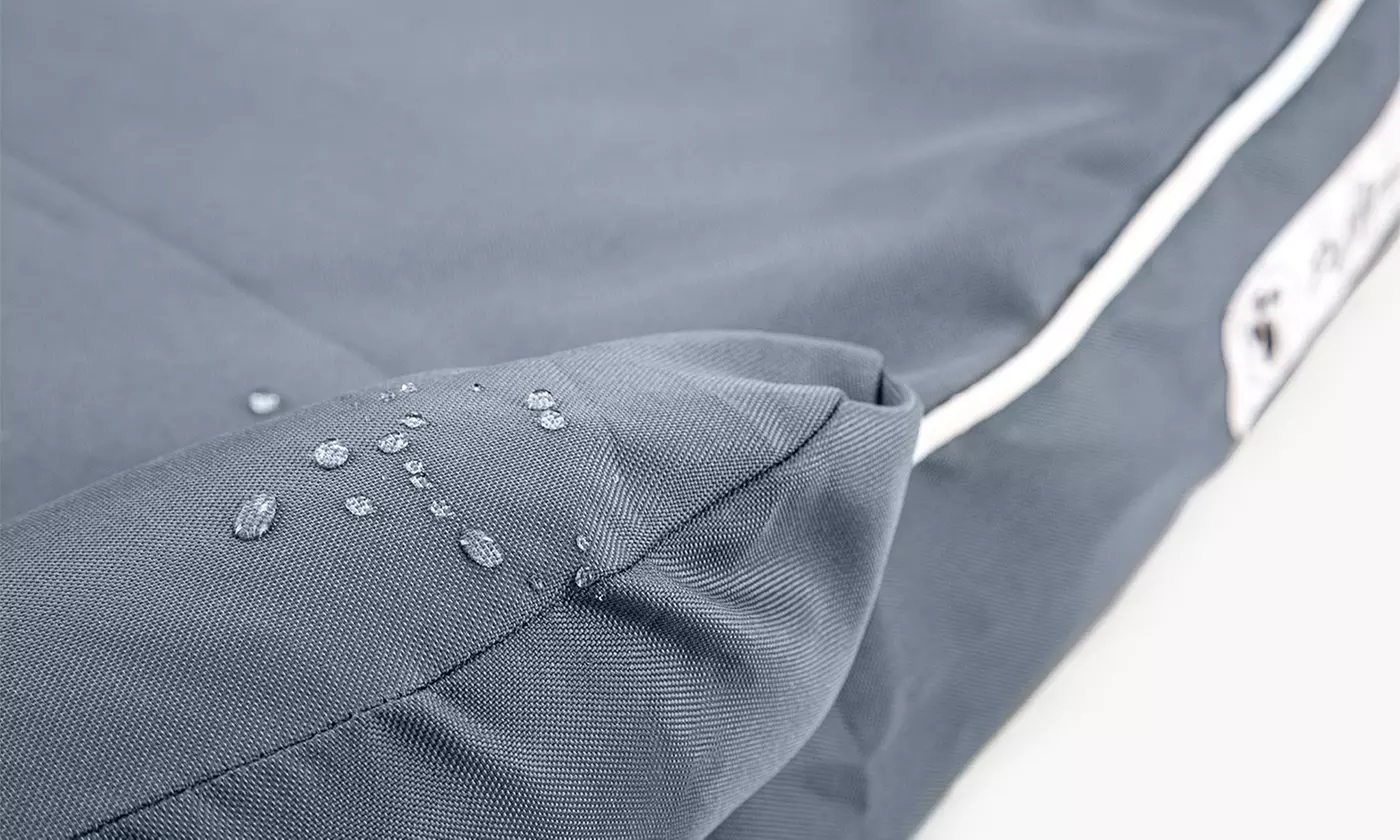 Lit imperméable pour chien en mousse à mémoire de Pet Amore - Second Medium