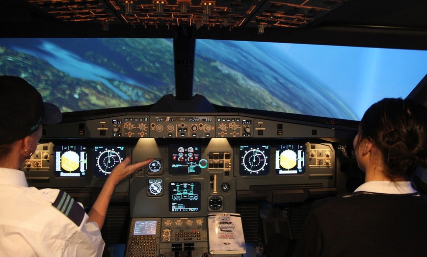 Image 1: Airbus A320 Flight Simulator