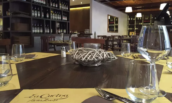 Menu degustazione con bottiglia di vino per 2 o 4 persone a La Cucina di Via Zucchi (sconto 54%) - Primary Image