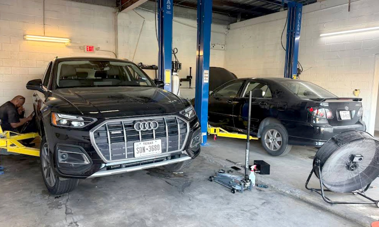 One or Two  Axel Of Brake Pads Replacement