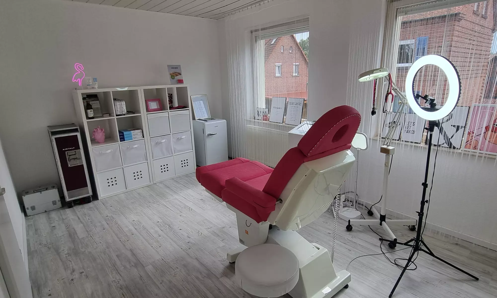 Faden-Lifting-Behandlung