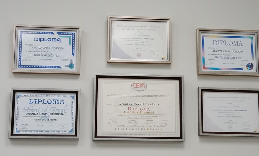 Image 4: Microblading de cejas, línea de agua de párpado superior y mucho más 