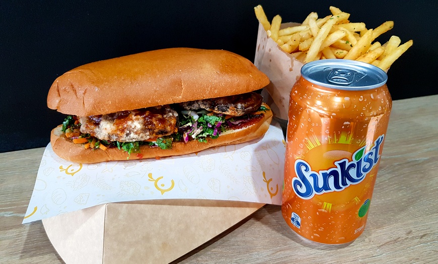 Image 2: Chicken Sandwich + Chips & Drink