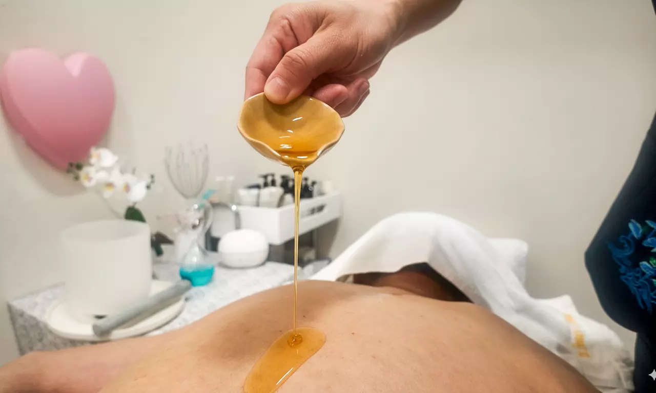 60 or 90-Minute Aromatherapy Massage & Hot Stone Relaxation Therapy