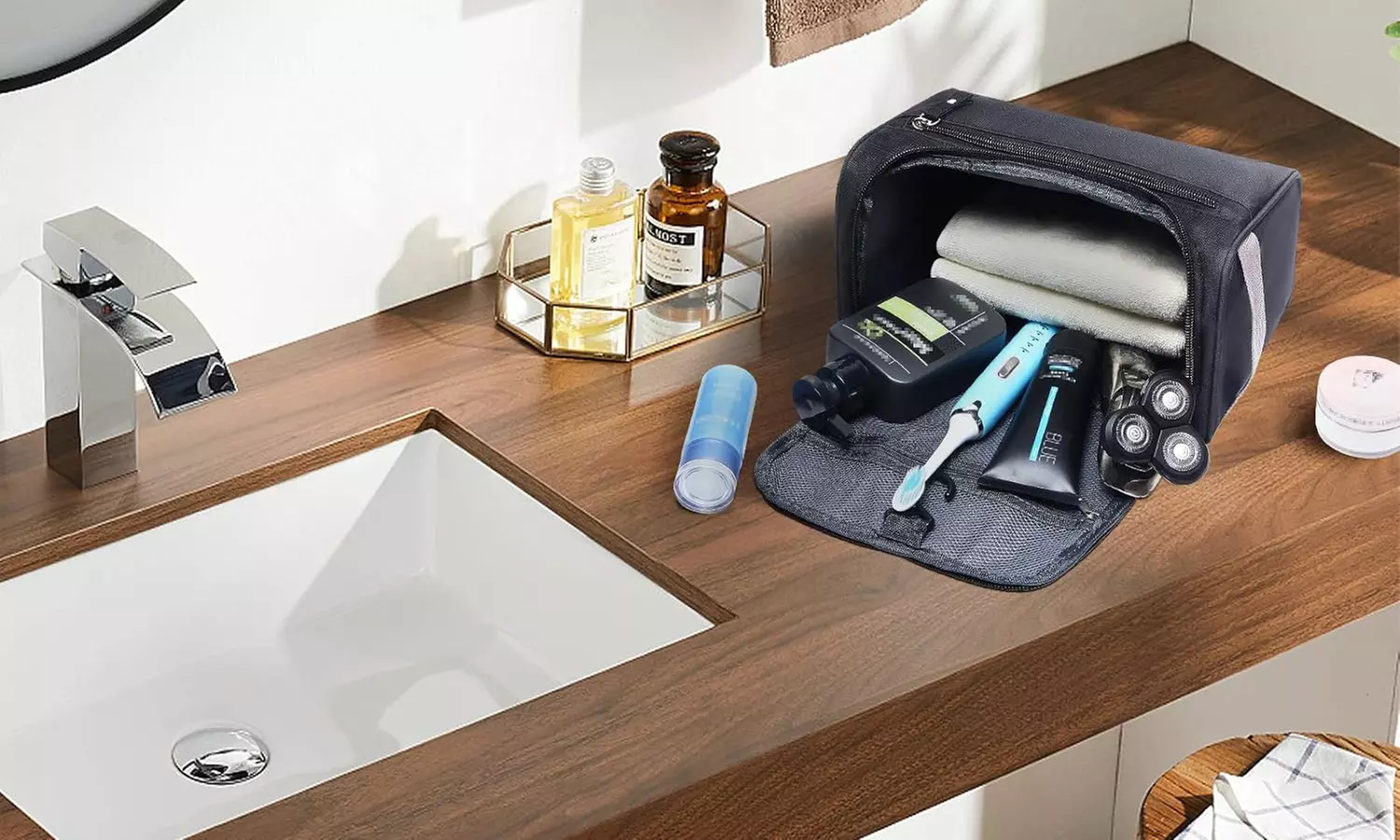 1x oder 2x Kulturbeutel zum Aufhängen