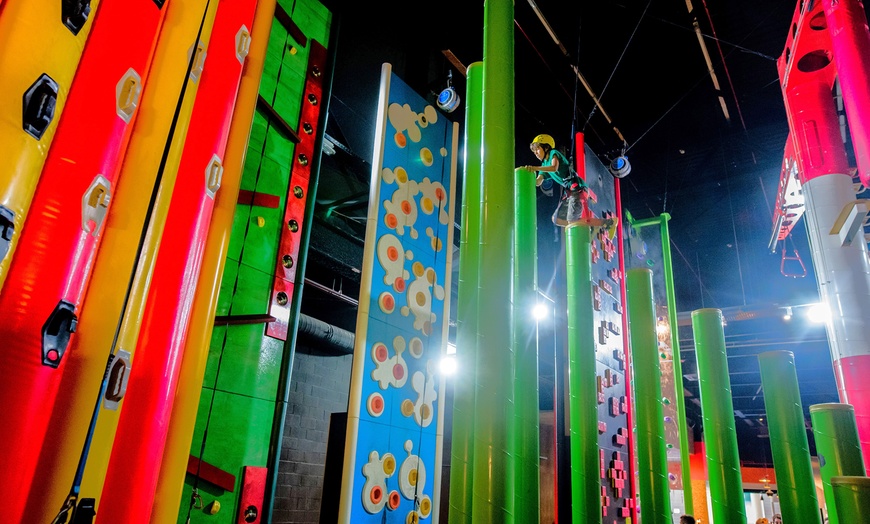 Image 3: Acceso a parque infantil o de escalada durante 1 hora para 1 persona