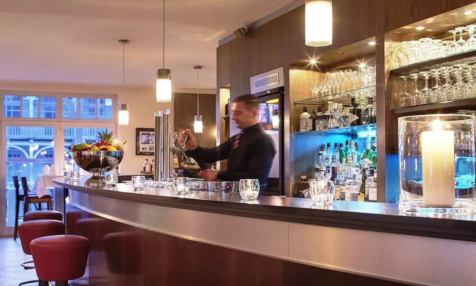 Rügen: 2-Zimmer-Suite mit Balkon inkl. Halbpension