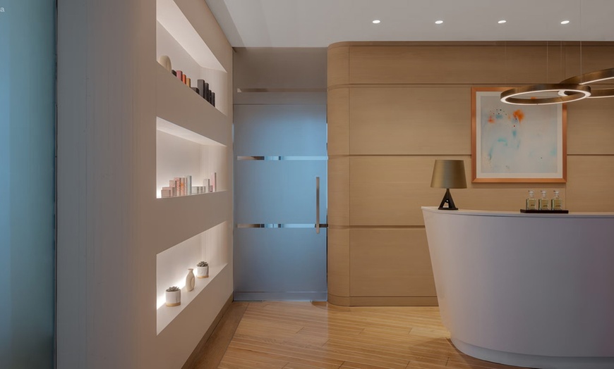 Image 2: Award-Winning Spa Treatment or Hammam at 5* Marriot or Hilton Hotel