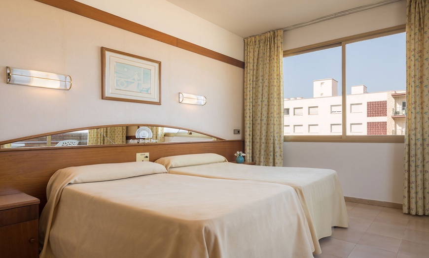 Image 2: ⛱️ ESPAGNE | Santa Susanna - Hôtel Royal Sun 4*