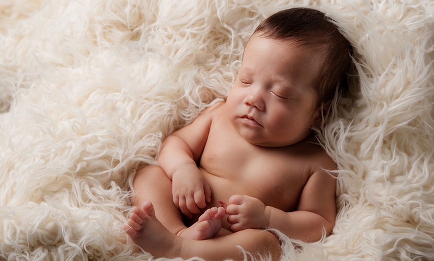 Image 2: Newborn Photoshoot 