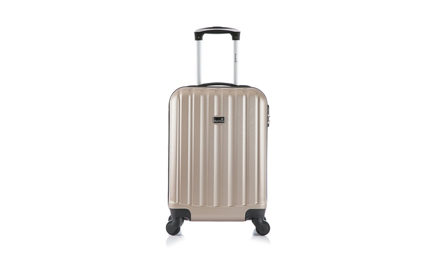 Image 8: Two-Piece Luggage Set 