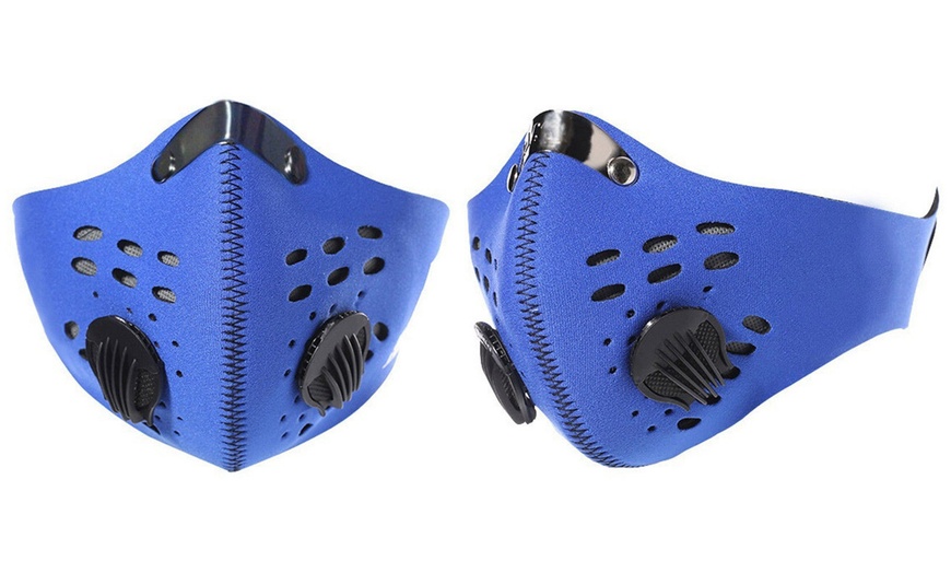 Image 6: Active Carbon Face Mask with Six Filters