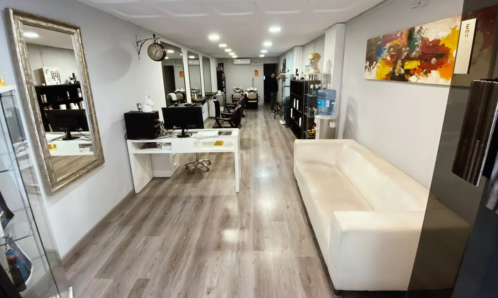 Sesión de peluquería con corte, secado y opción a tinte y mechas