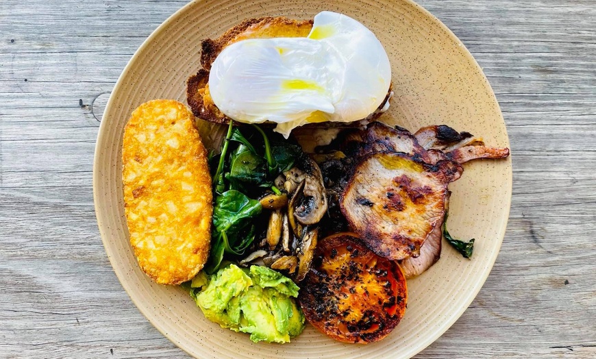 Image 3: Tasty Breakfast/Lunch with Refreshing Drinks (For 1 or 2 People)