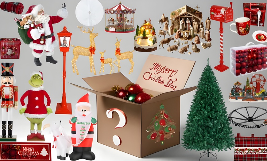 Image 1: Mystery Box Christmas con decorazioni natalizie